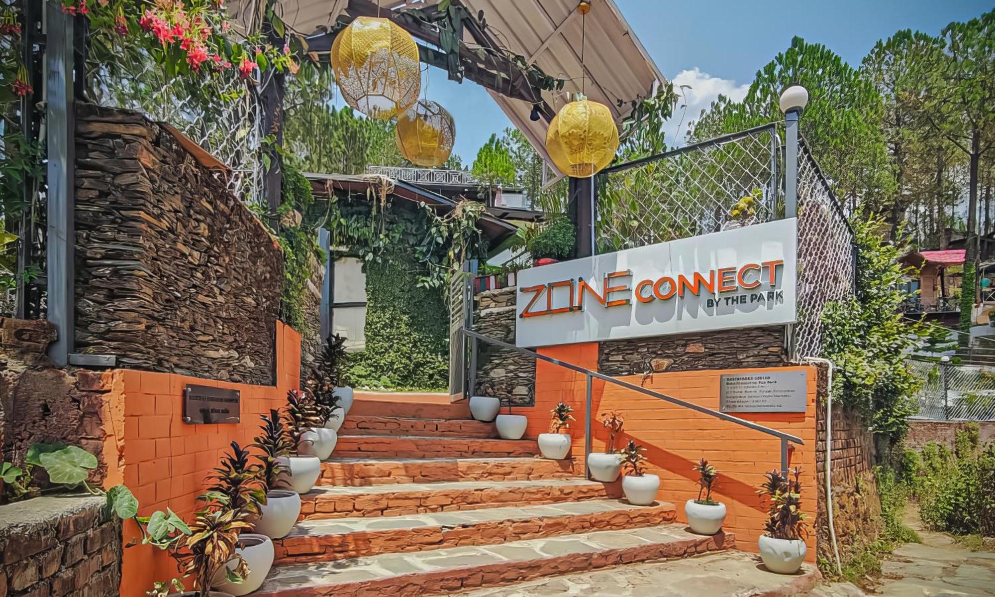 Отель Zone Connect By The Park, Лансдаун Экстерьер фото